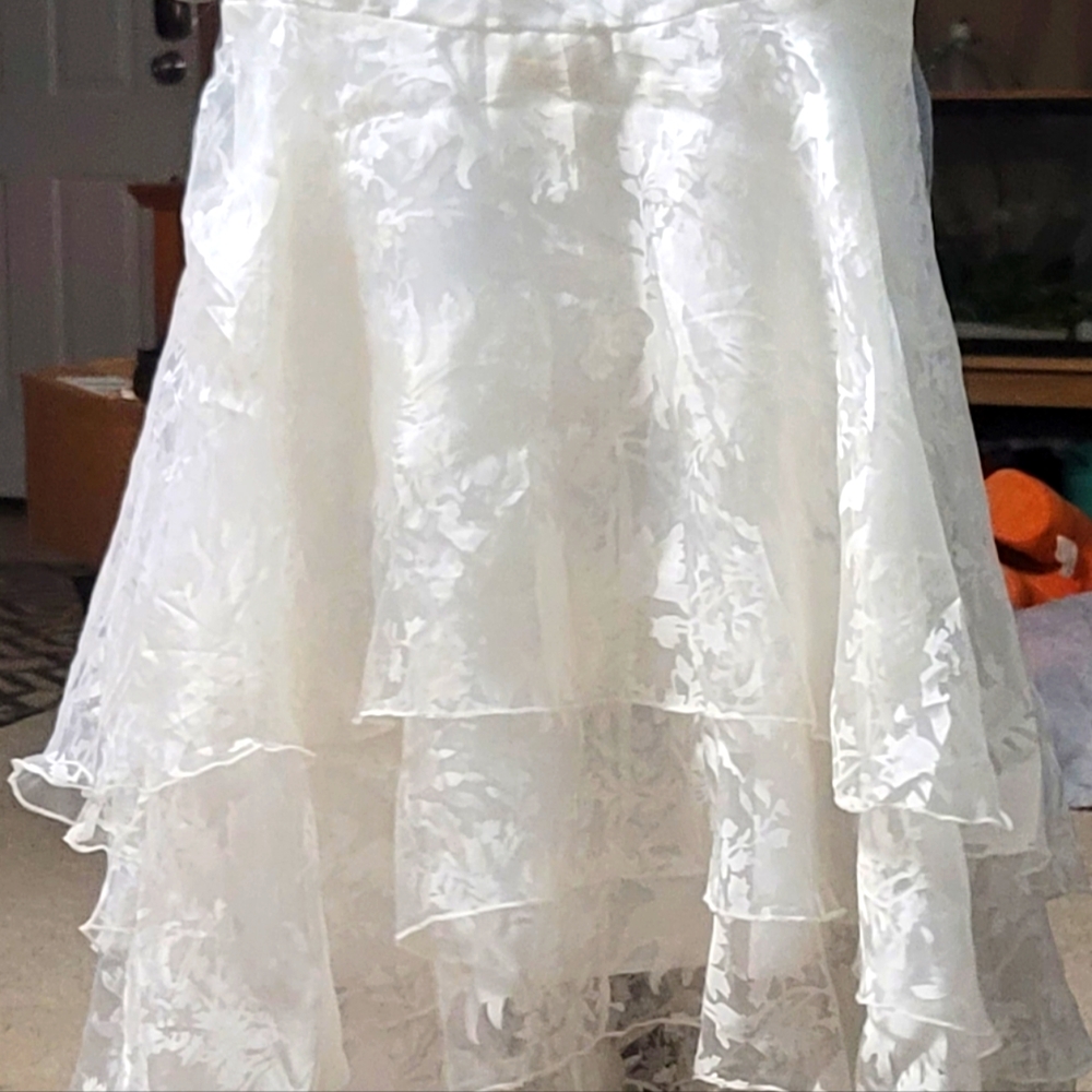 White prom dress -Persun
